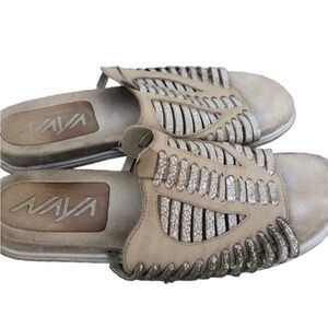 Naya Anthropologie Leather Beige Silver Slides. Size 9W.